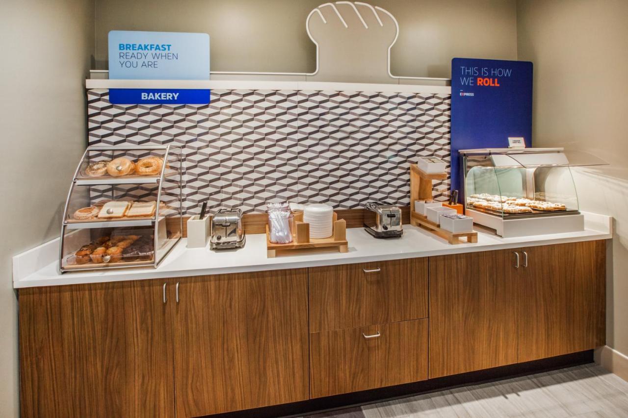 Holiday Inn Express & Suites - Dawsonville By Ihg Bagian luar foto