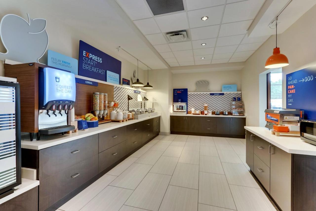 Holiday Inn Express & Suites - Dawsonville By Ihg Bagian luar foto