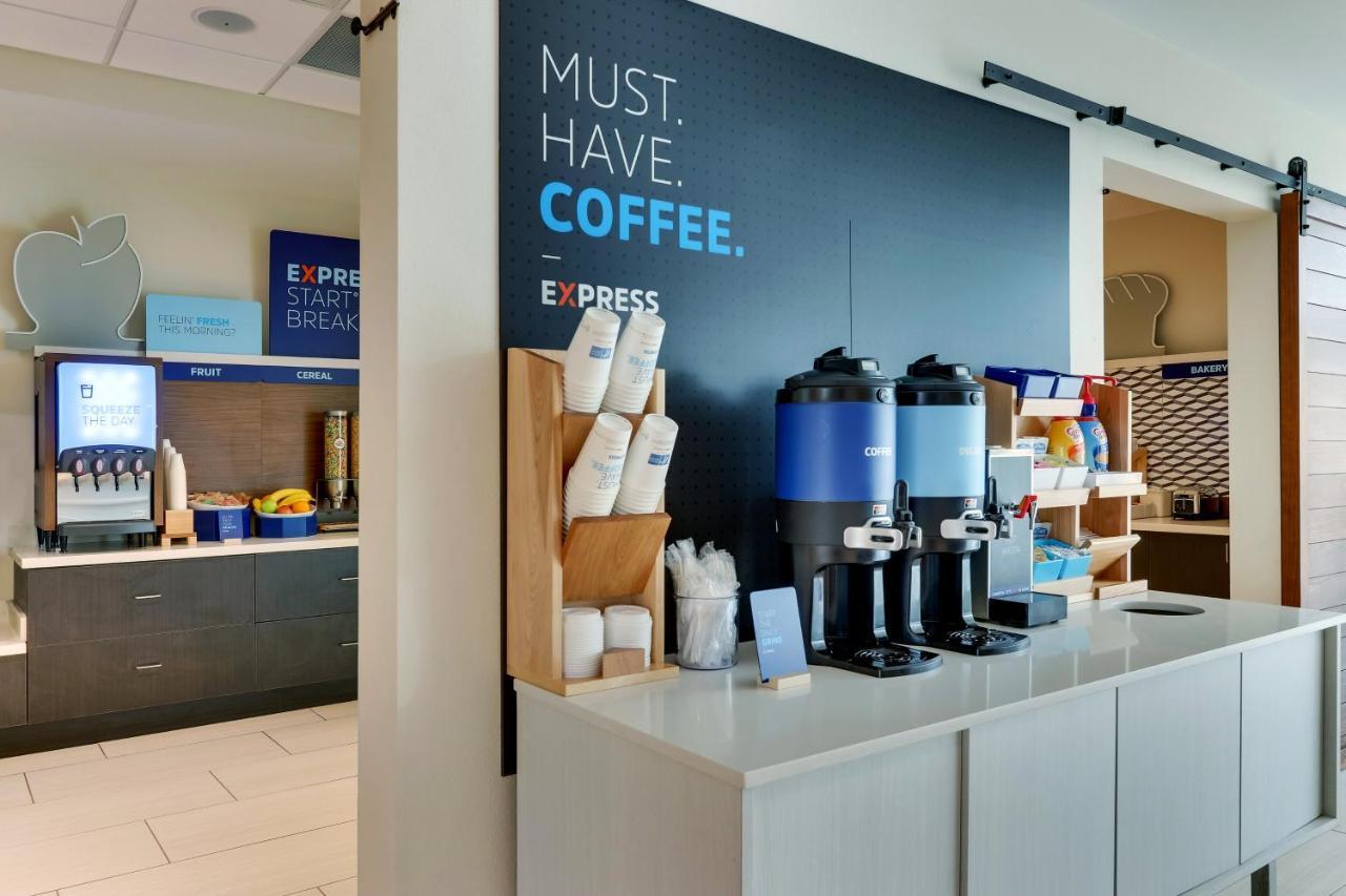 Holiday Inn Express & Suites - Dawsonville By Ihg Bagian luar foto